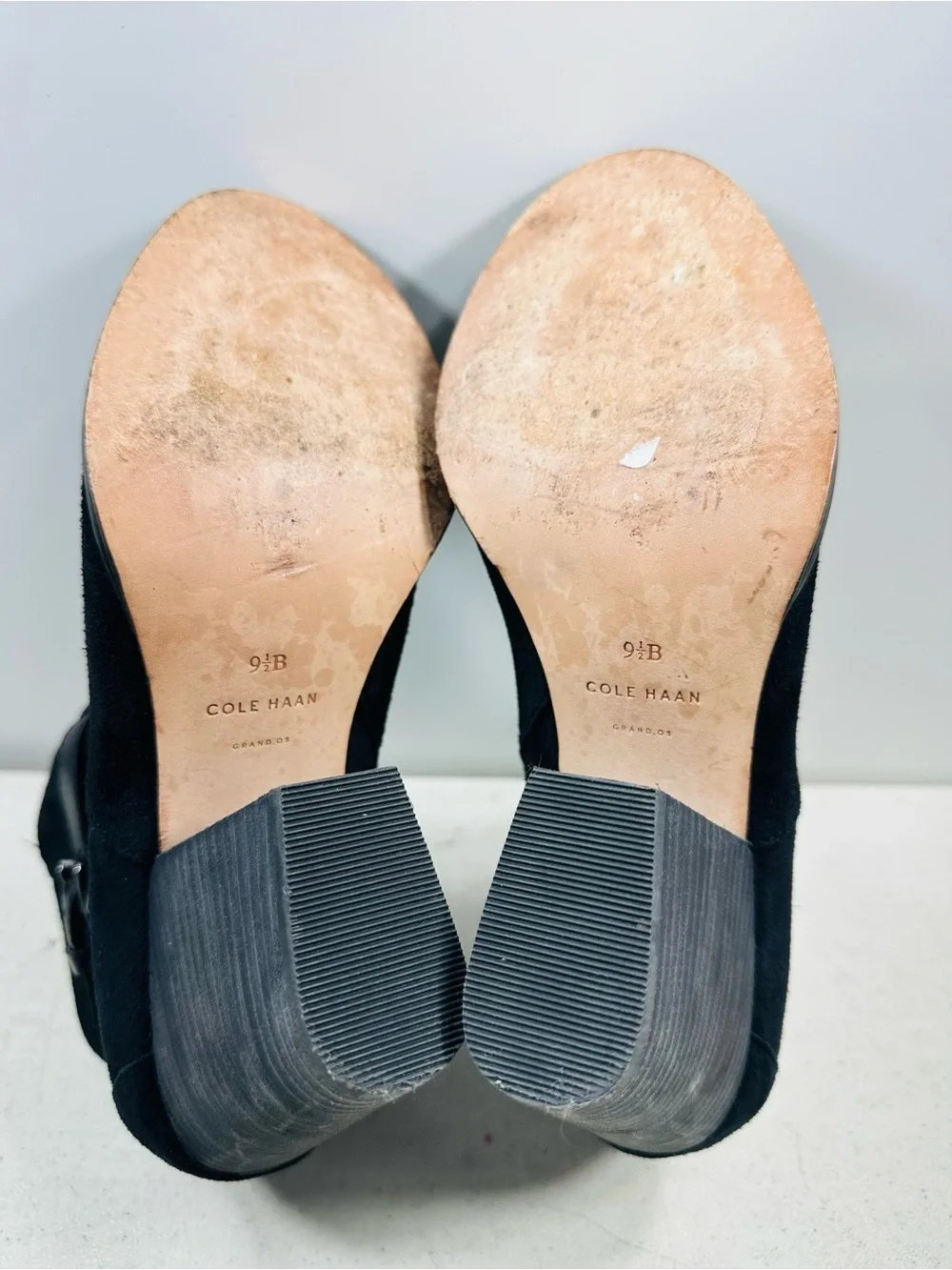 Cole Haan Minna Women's black suede ankle booties sz. 9.5 B